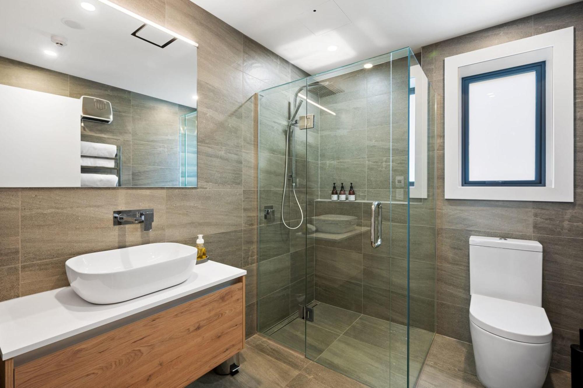 Lakeside Luxury 2 Bedroom Apartment Wanaka Exteriér fotografie